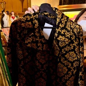 ISO Vintage Carpet Coat